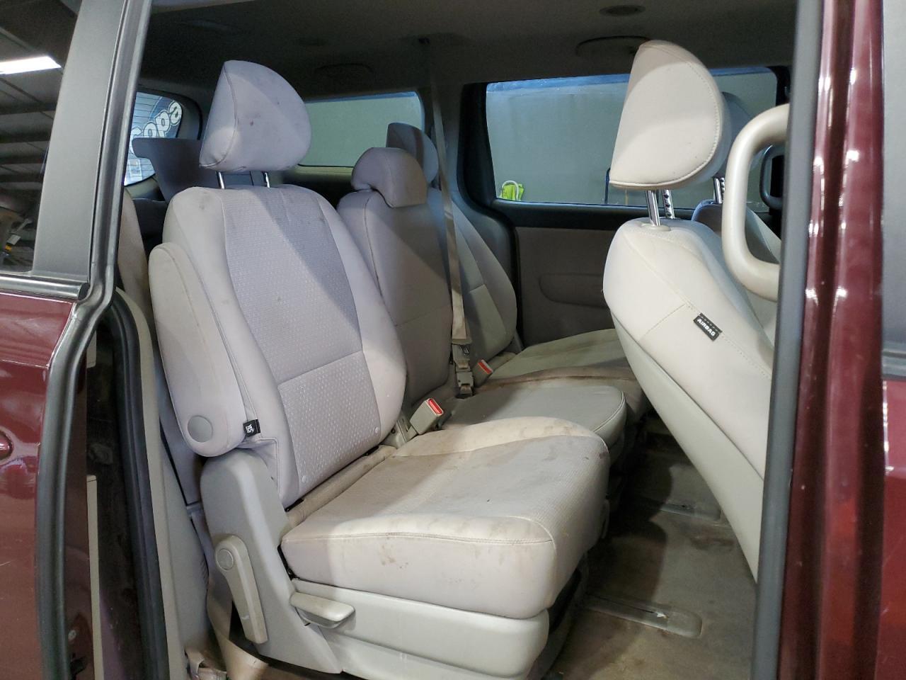 2017 KIA SEDONA