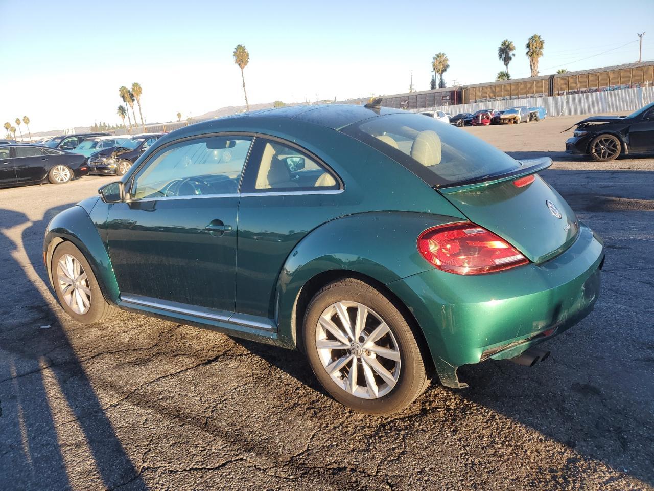 2018 VOLKSWAGEN Beetle