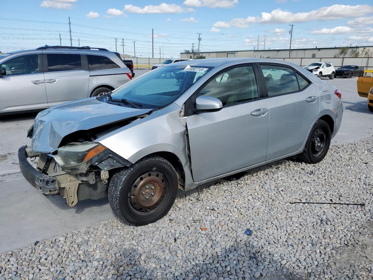 2016 TOYOTA COROLLA