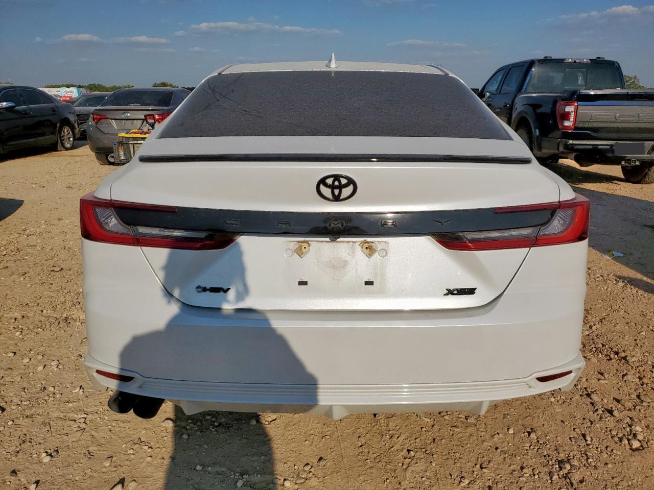 2025 TOYOTA CAMRY