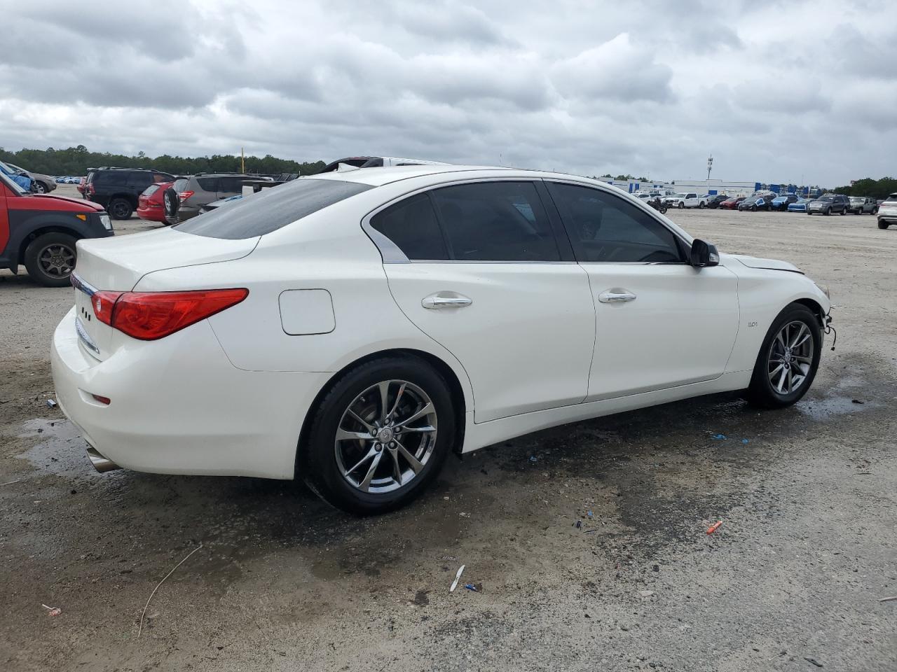 2017 INFINITI Q50