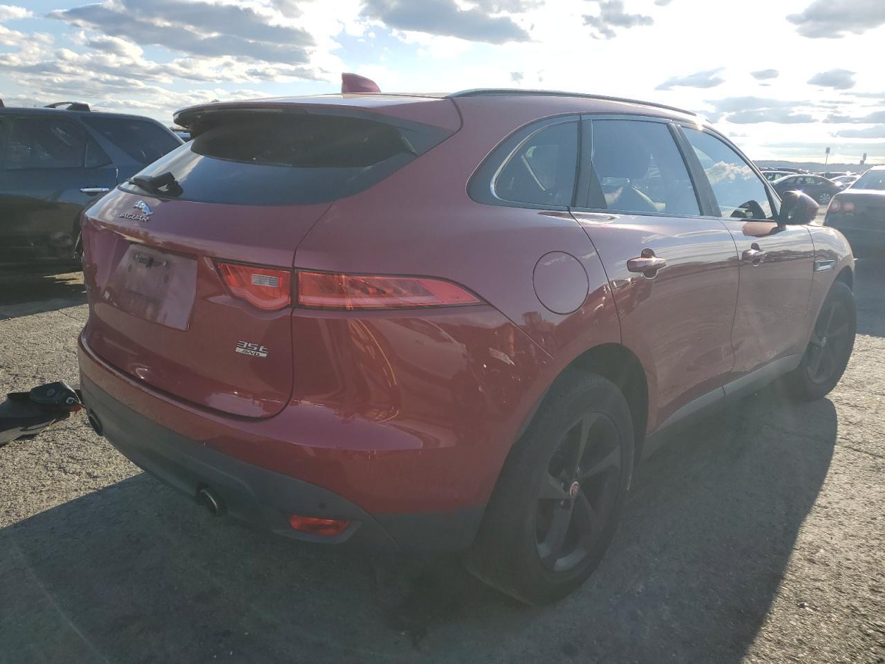 2017 JAGUAR F-Pace