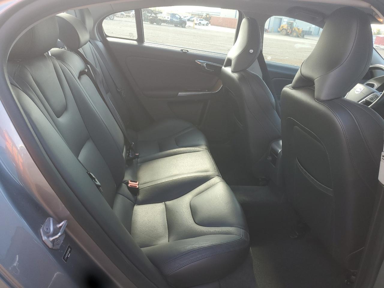 2016 VOLVO S60