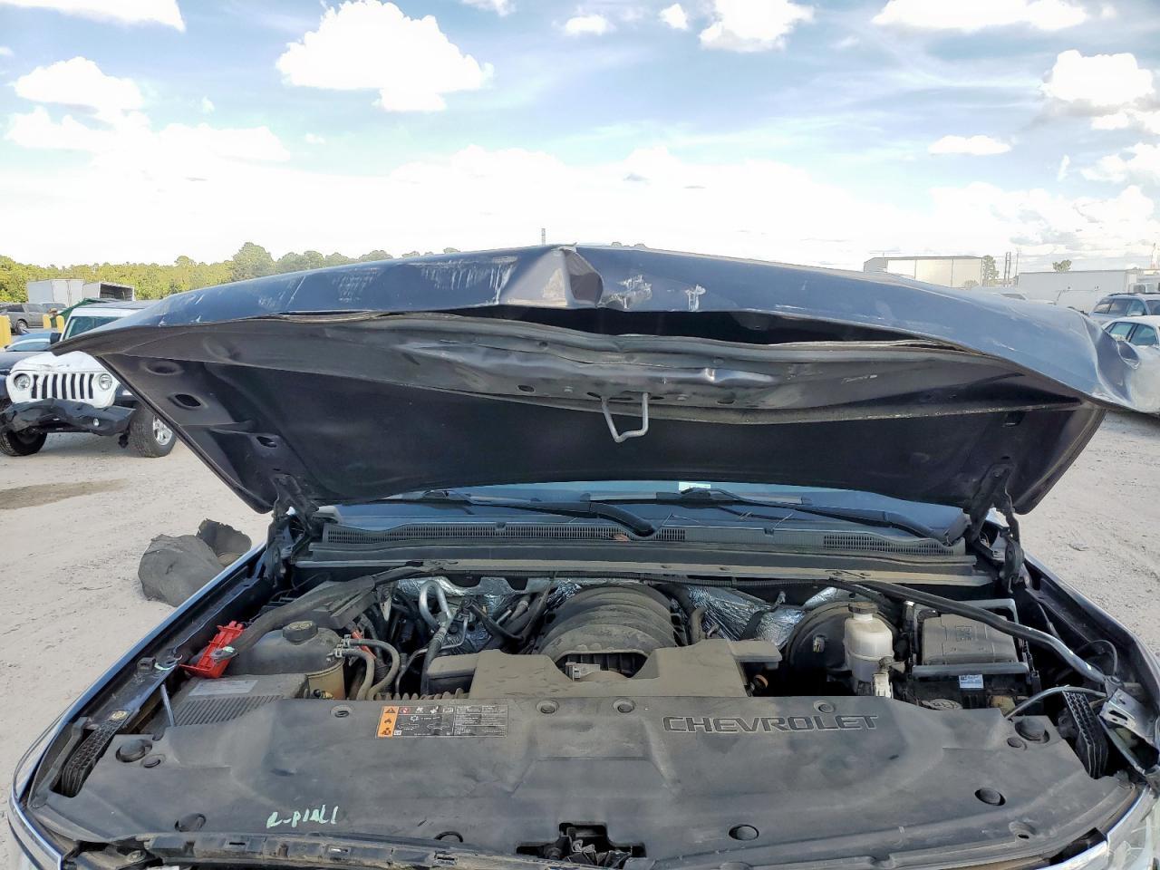 2017 CHEVROLET Suburban