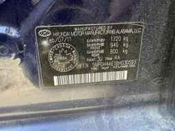 2011 HYUNDAI ELANTRA