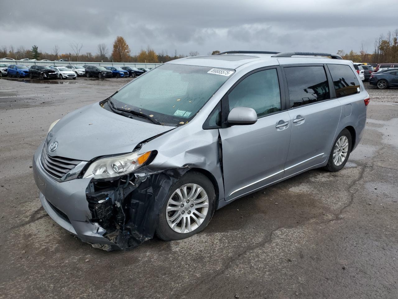 2016 TOYOTA SIENNA