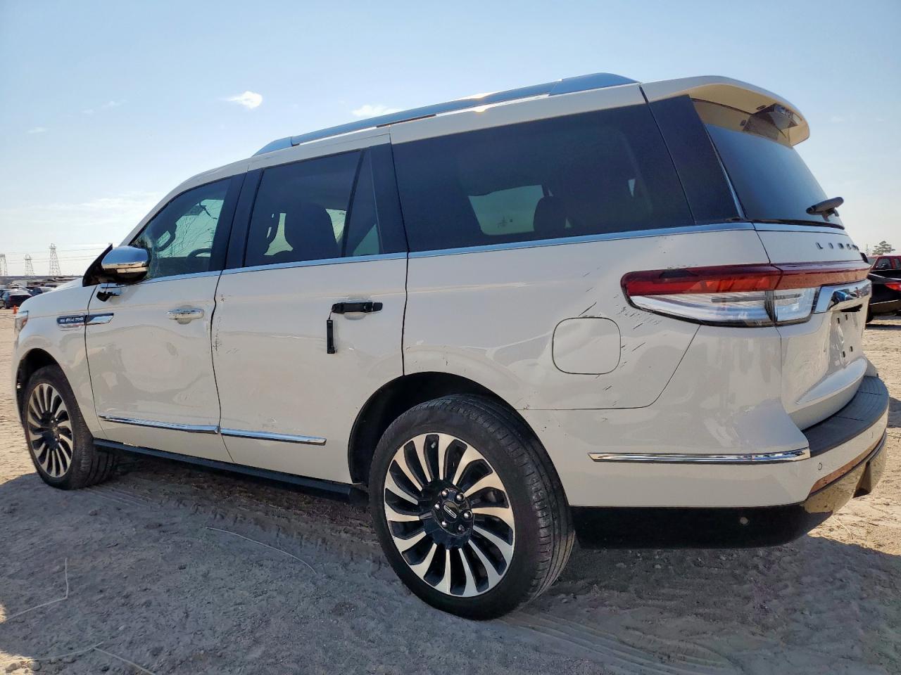 2024 LINCOLN Navigator
