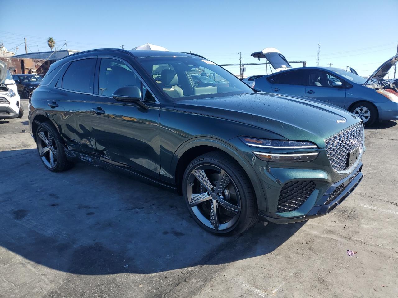 2023 GENESIS GV70
