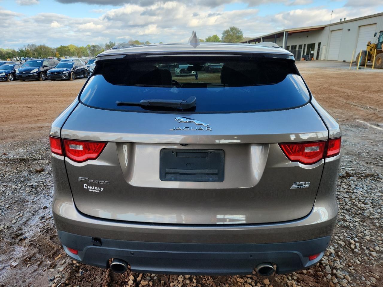 2017 JAGUAR F-Pace