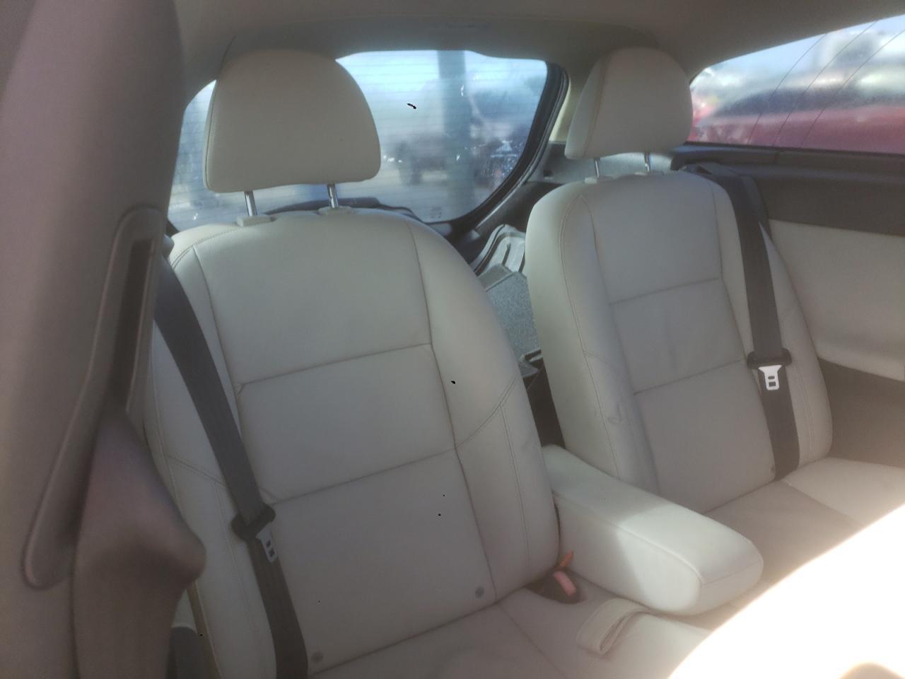 2012 VOLVO C30
