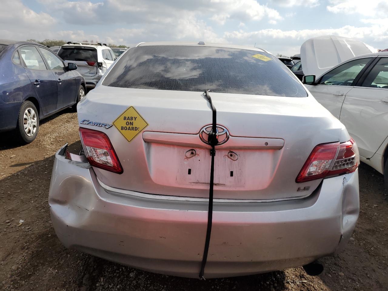 2011 TOYOTA CAMRY