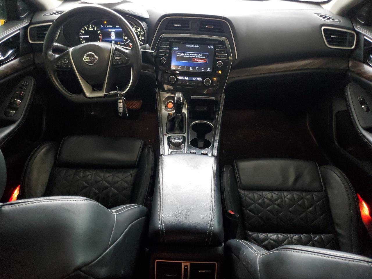 2016 NISSAN Maxima