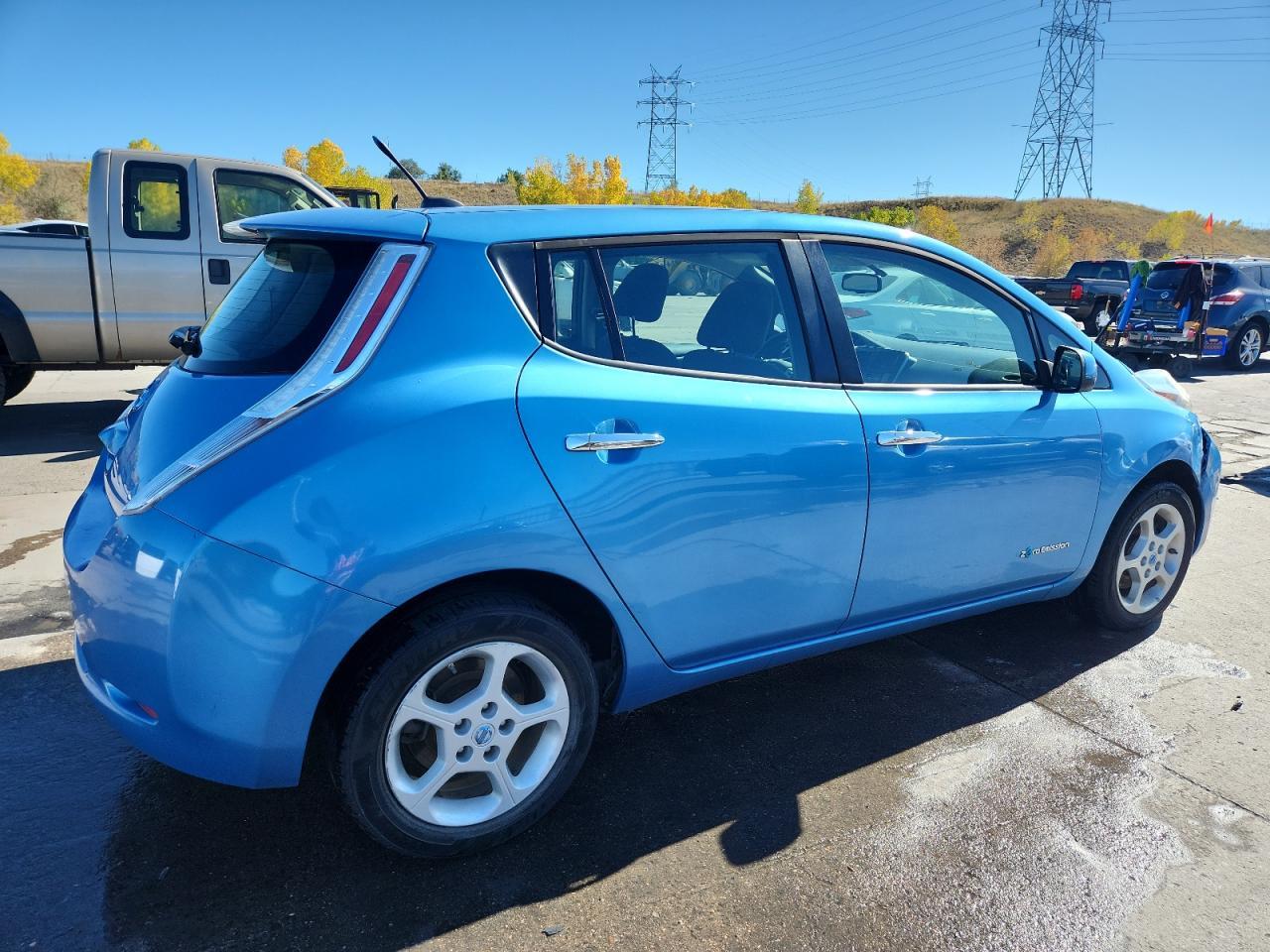 2013 NISSAN LEAF