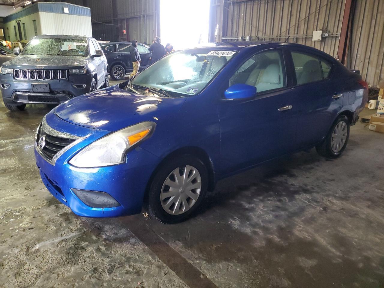 2015 NISSAN VERSA