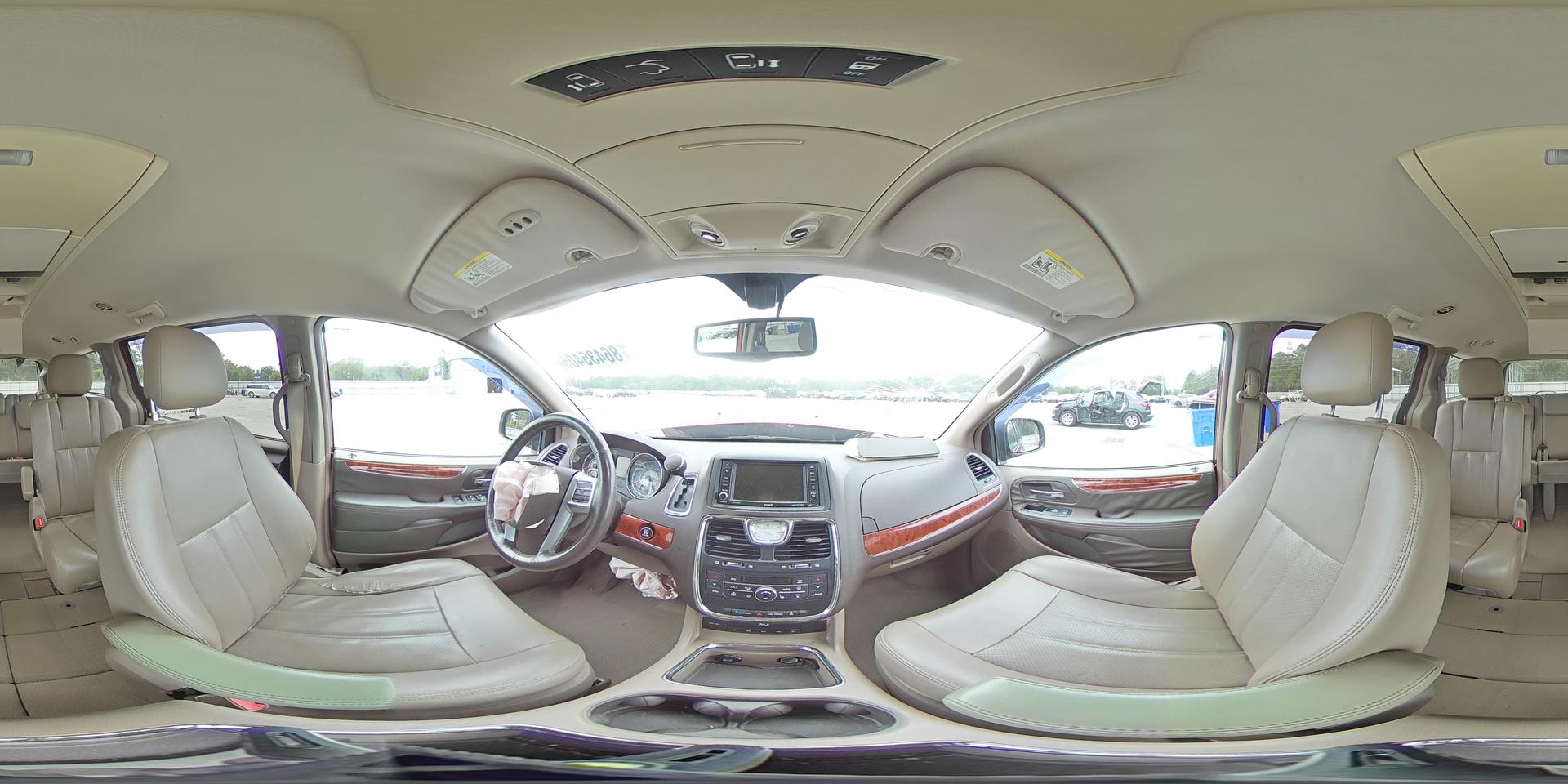 2014 CHRYSLER Town & Country