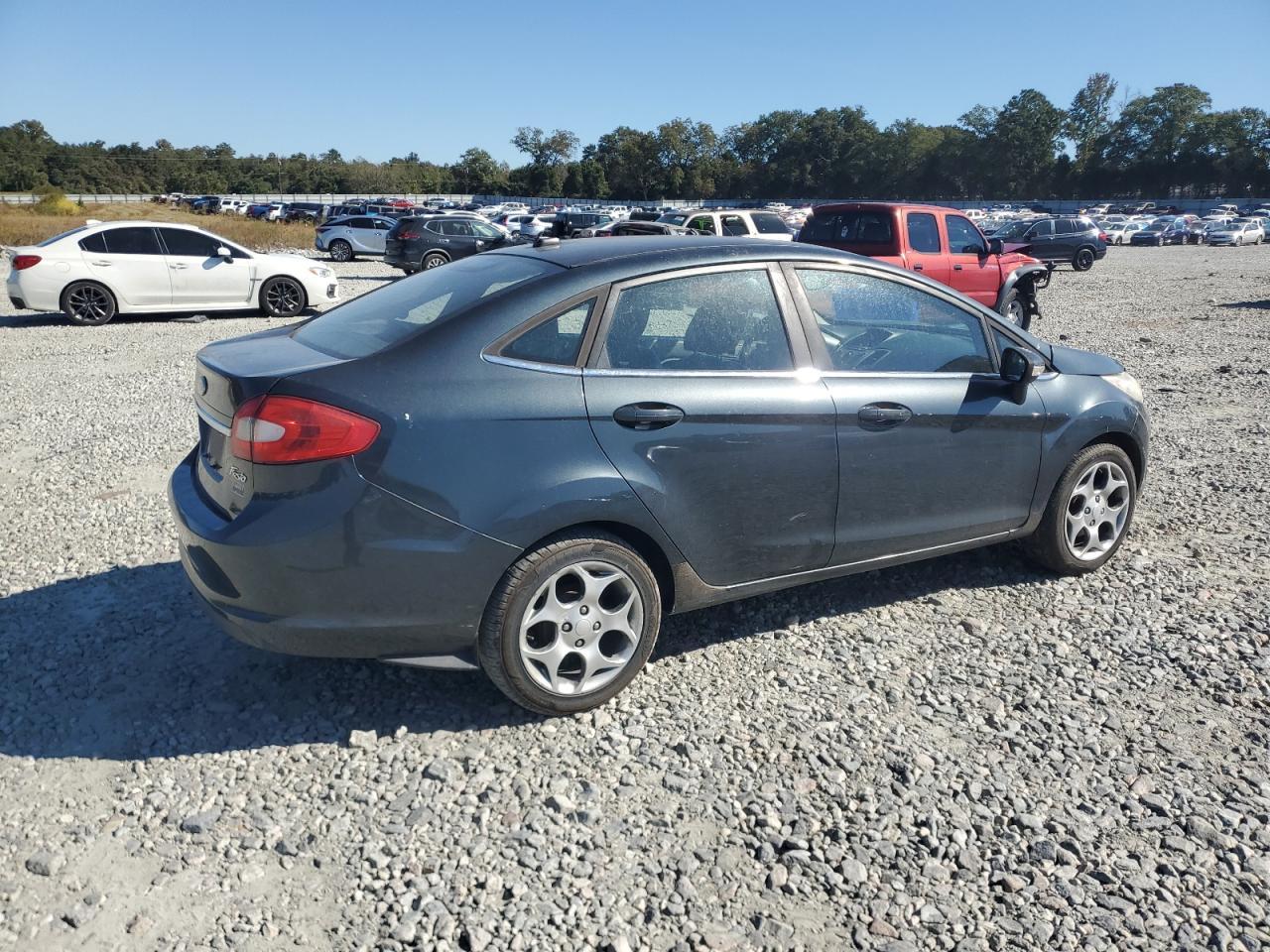 2011 FORD Fiesta