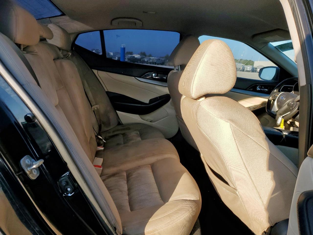 2016 NISSAN Maxima