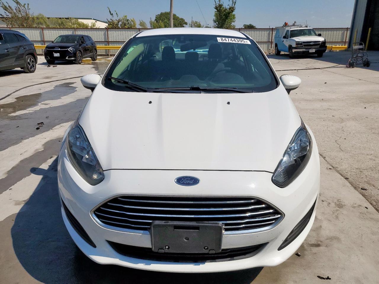 2017 FORD Fiesta