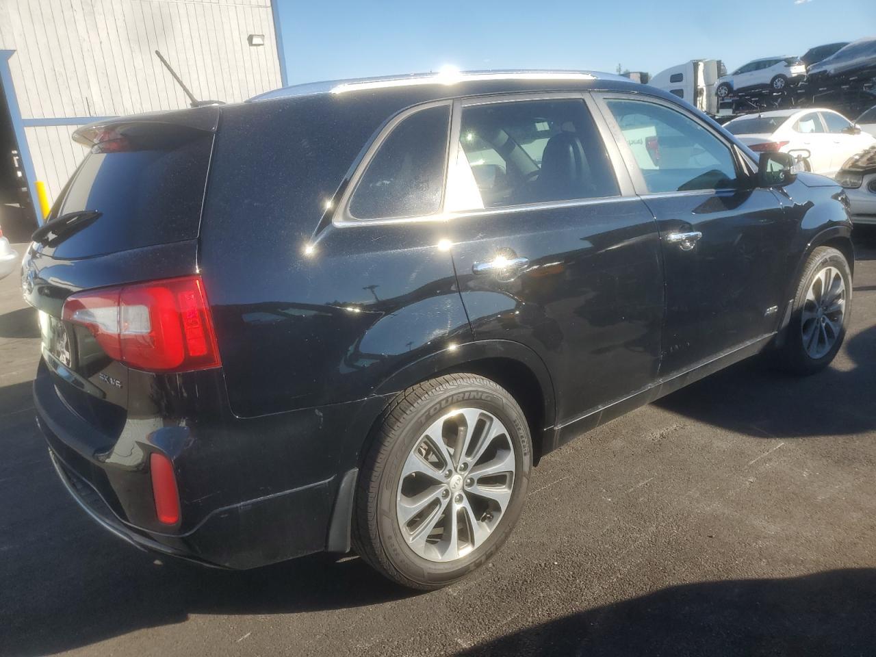 2015 KIA SORENTO