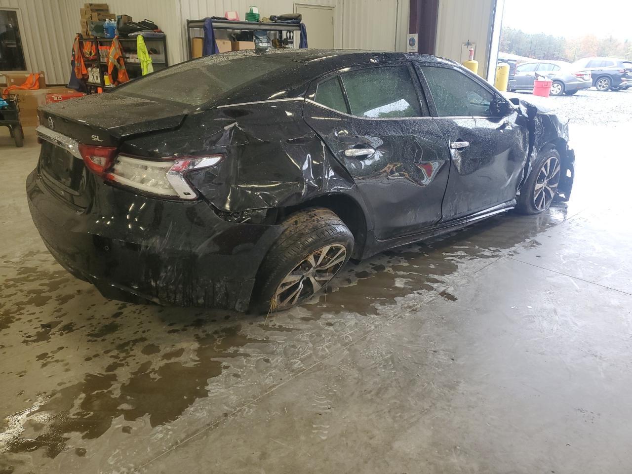 2018 NISSAN Maxima