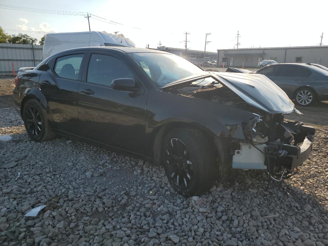 2013 DODGE Avenger
