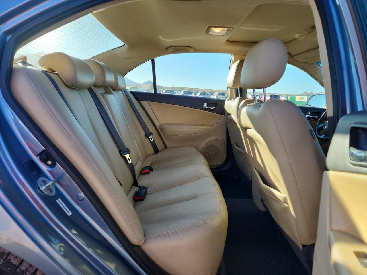 2010 HYUNDAI SONATA