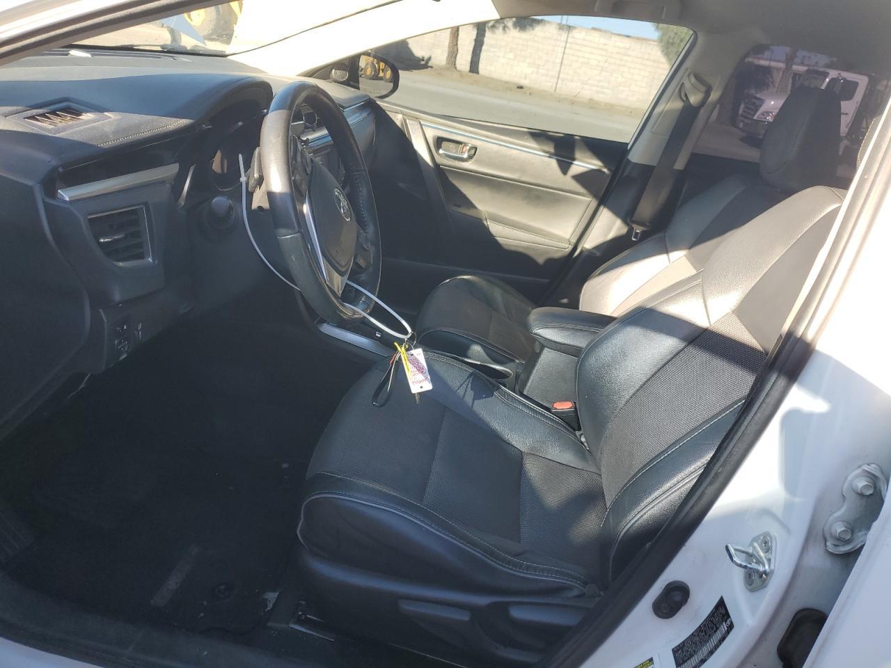 2015 TOYOTA COROLLA
