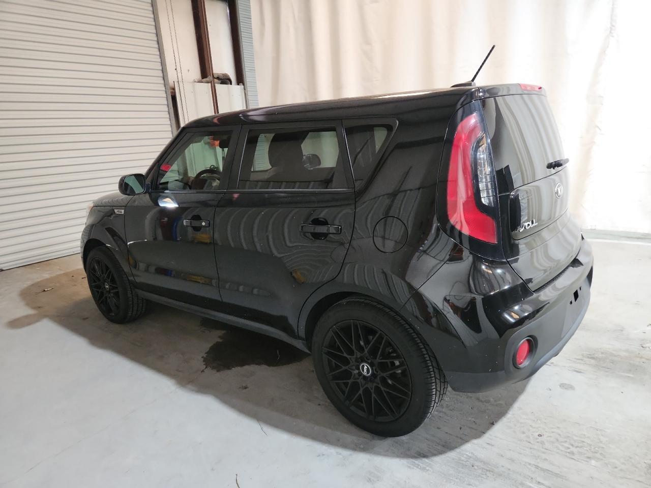 2017 KIA SOUL
