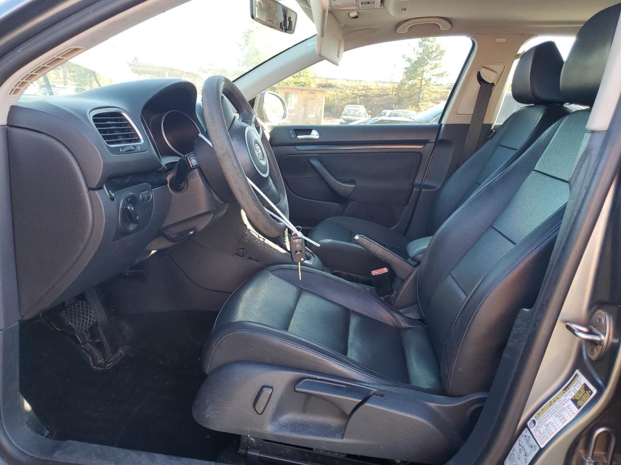 2011 VOLKSWAGEN JETTA