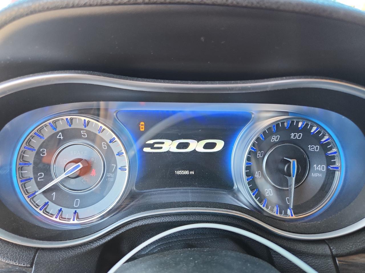 2016 CHRYSLER 300