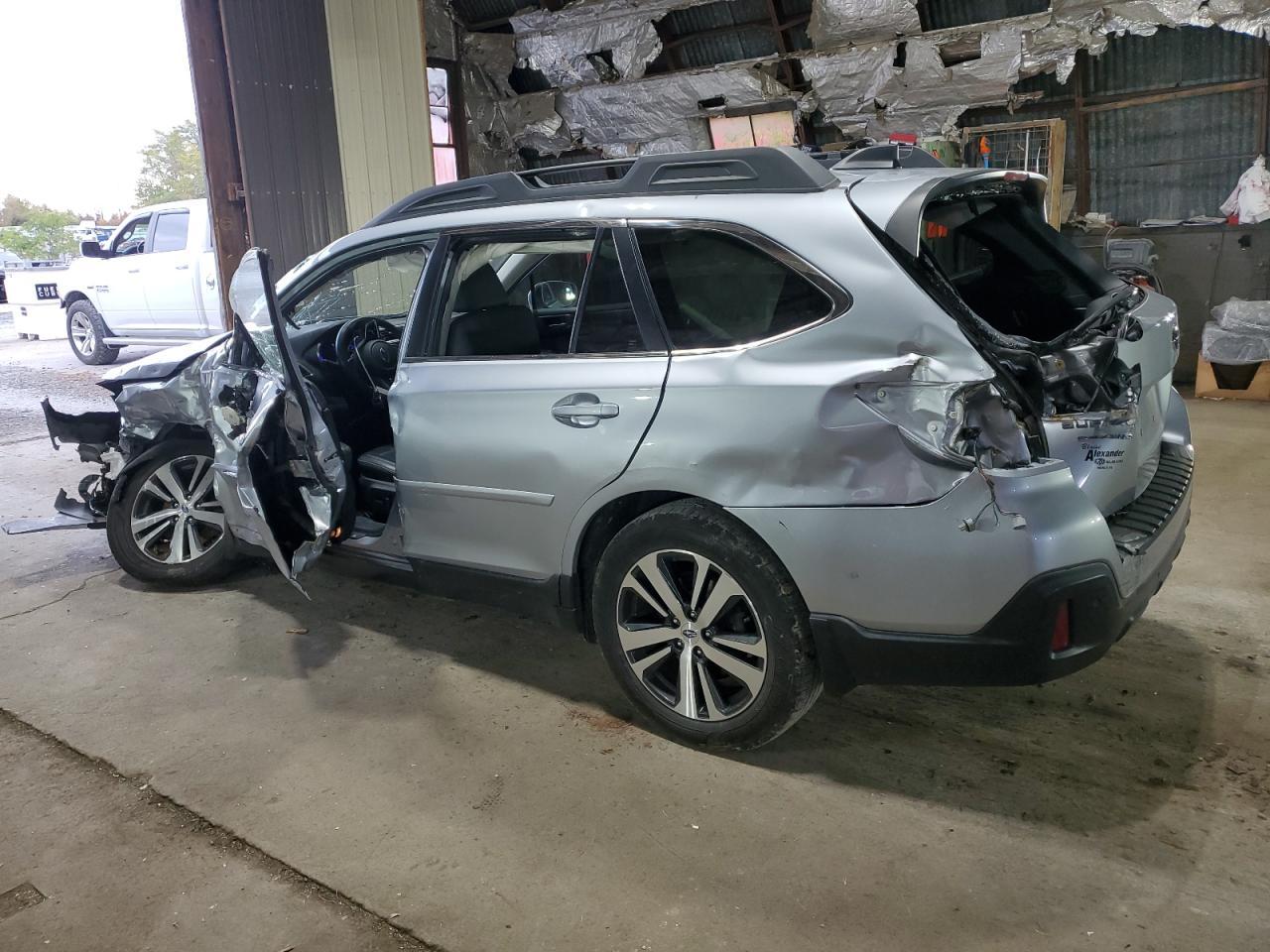 2019 SUBARU Outback
