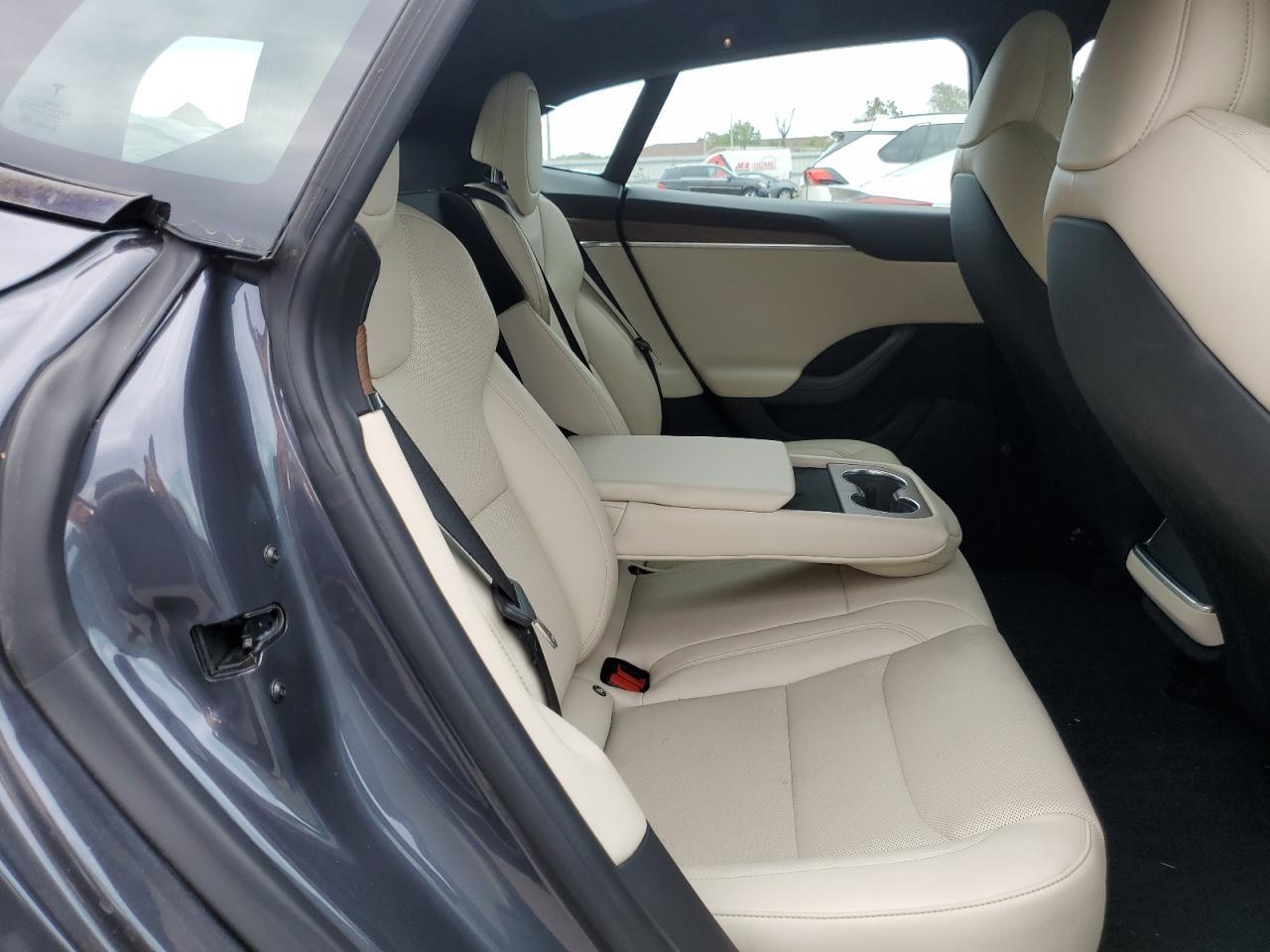 2022 TESLA MODEL S