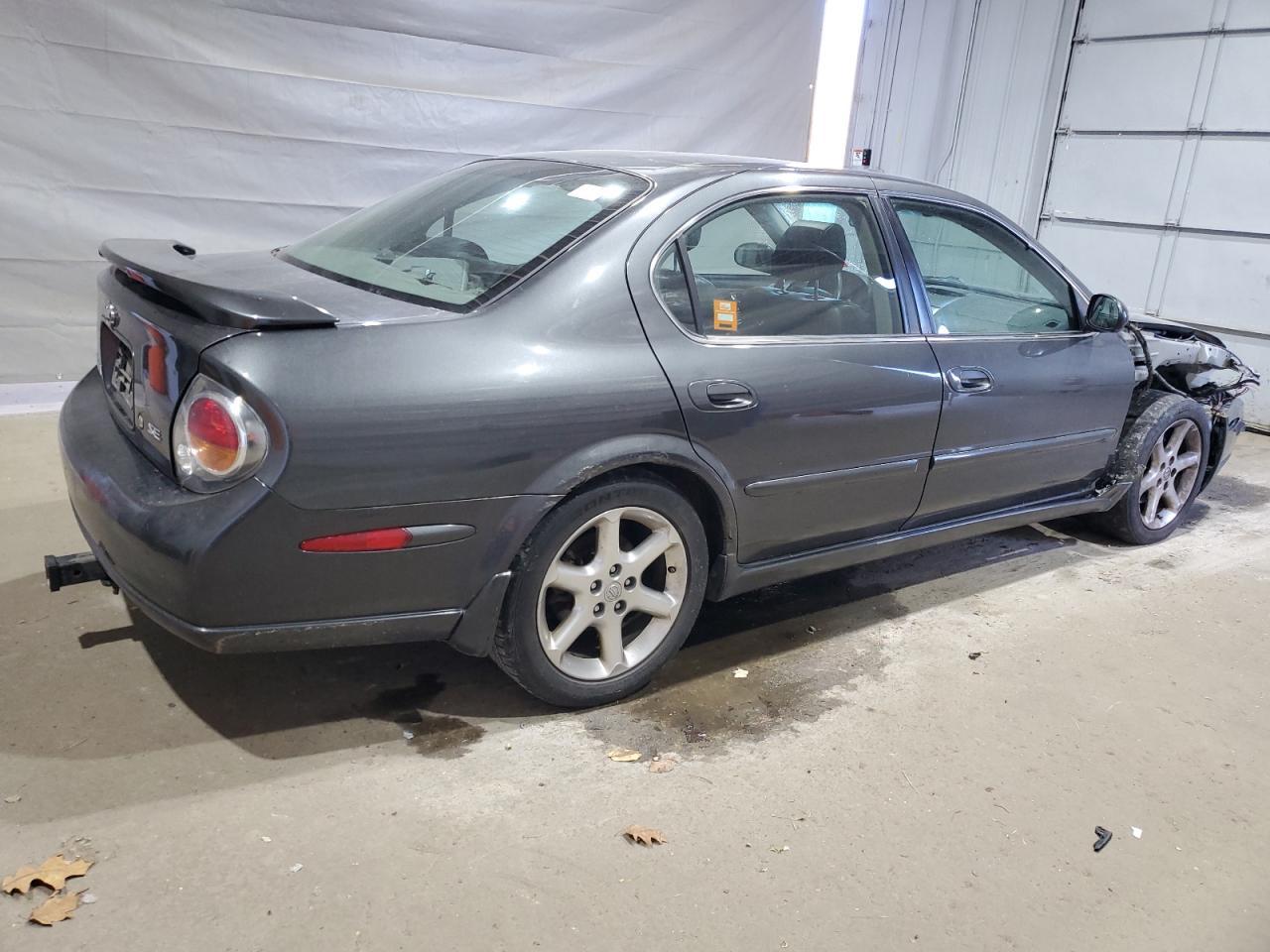 2003 NISSAN Maxima