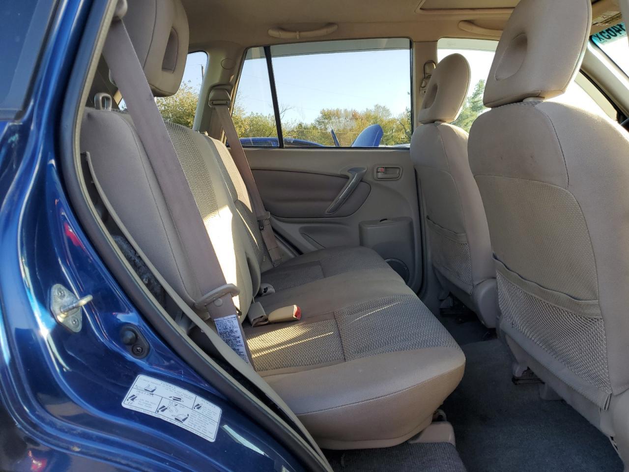 2004 TOYOTA RAV4