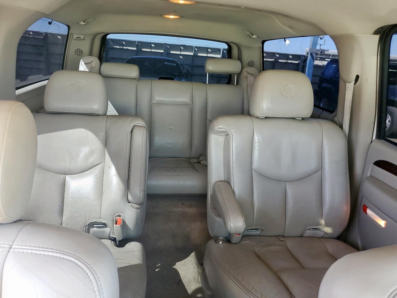 2003 CADILLAC ESCALADE