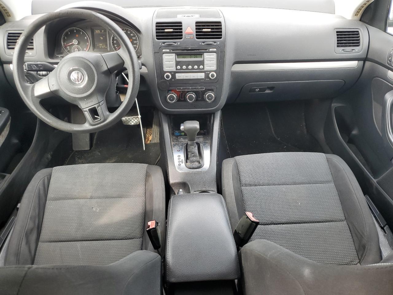 2010 VOLKSWAGEN JETTA