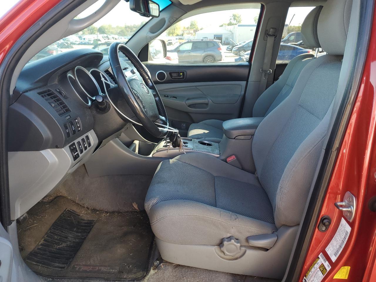 2011 TOYOTA TACOMA