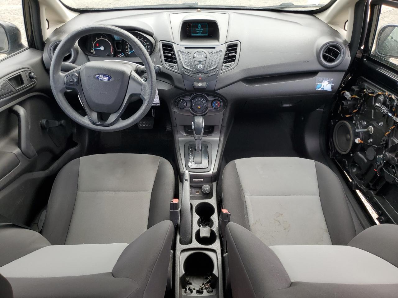 2016 FORD Fiesta