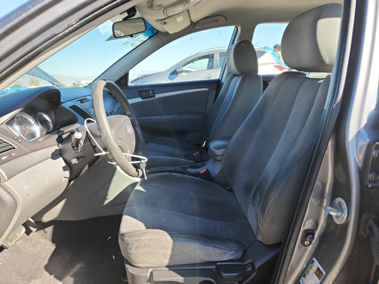 2010 HYUNDAI SONATA