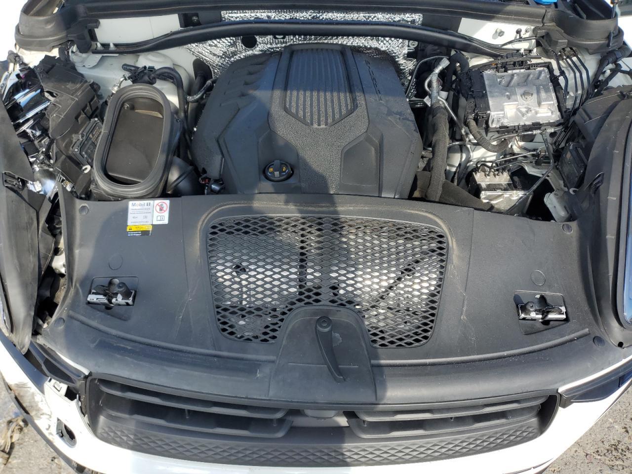 2023 PORSCHE Macan