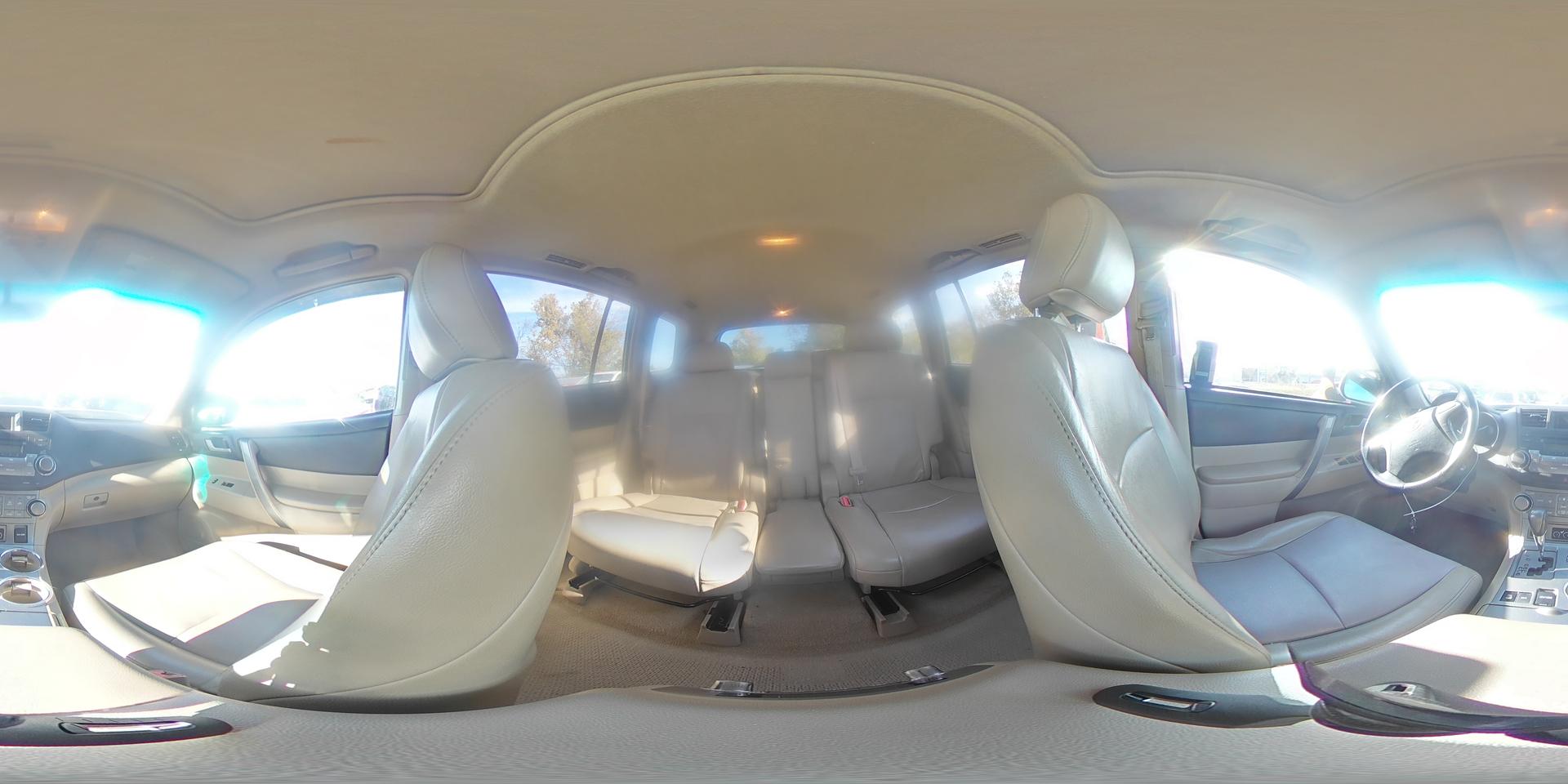 2010 TOYOTA HIGHLANDER