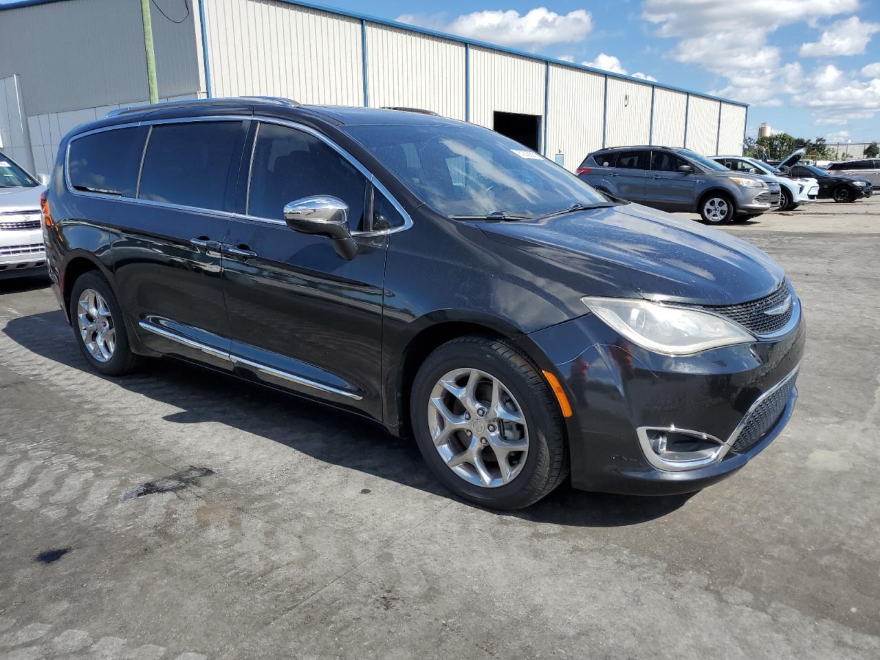 2017 CHRYSLER Pacifica