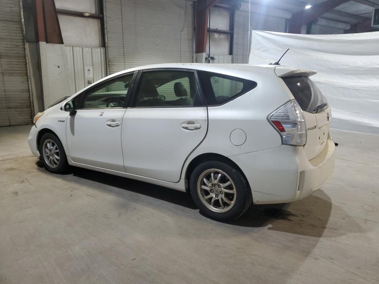 2014 TOYOTA PRIUS V