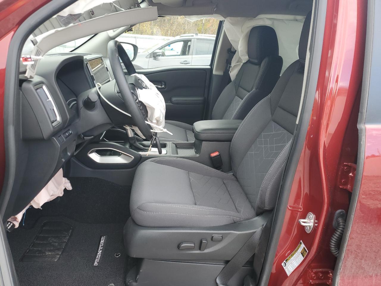 2025 NISSAN Frontier