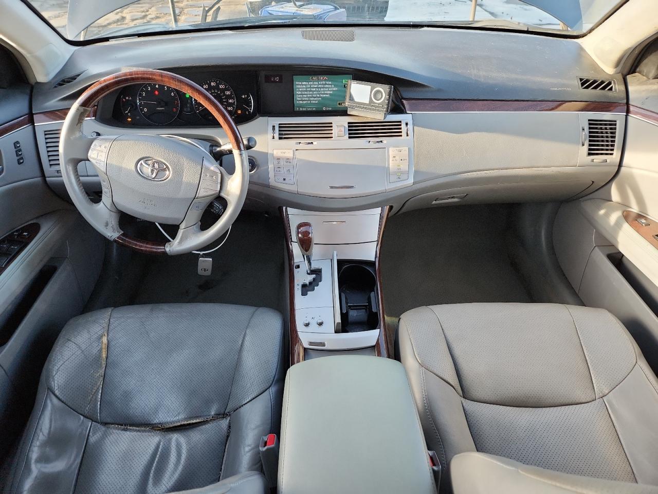 2008 TOYOTA Avalon