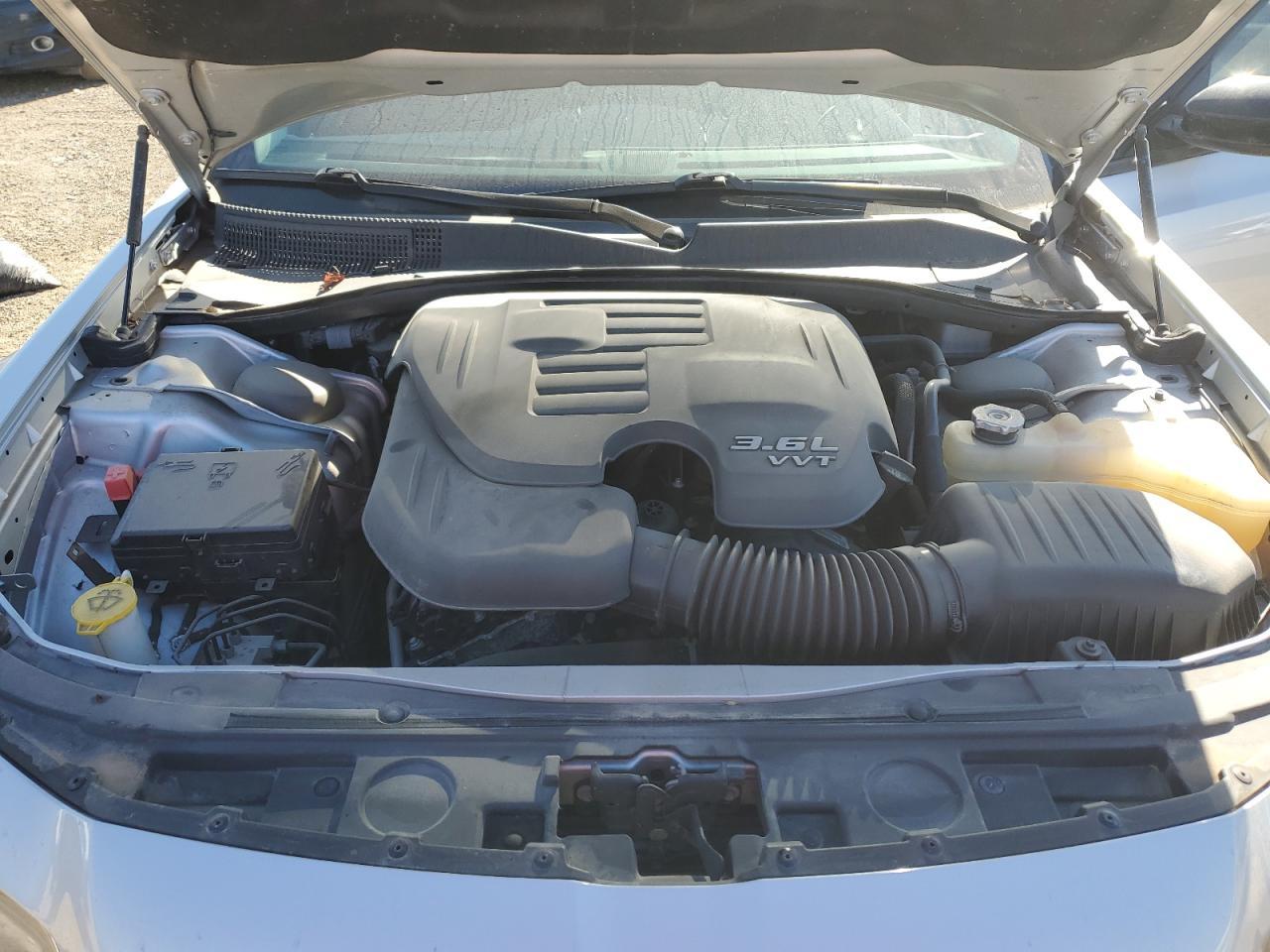 2019 CHRYSLER 300