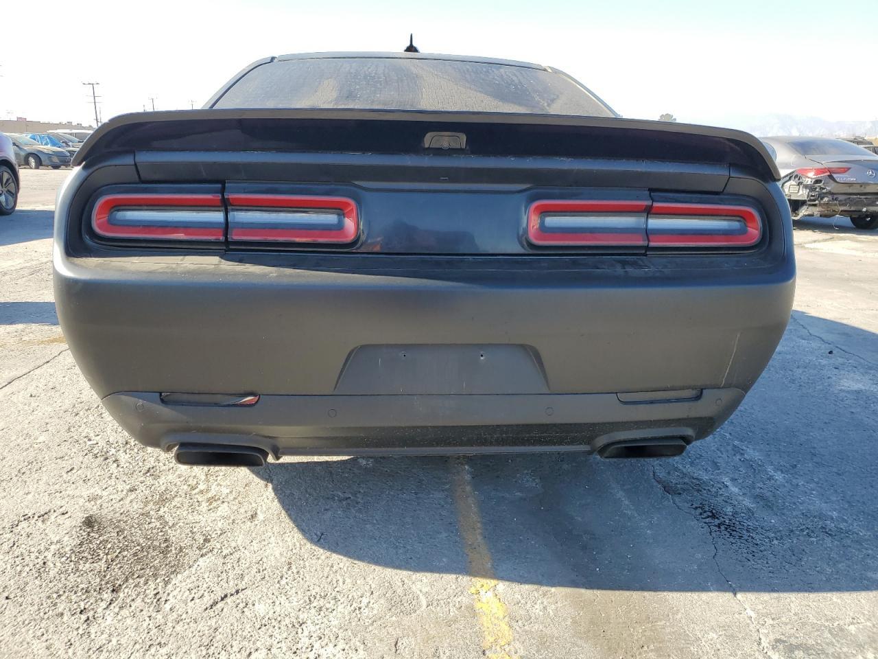2016 DODGE Challenger