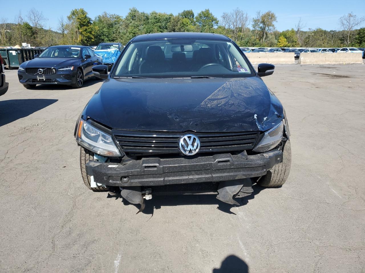 2011 VOLKSWAGEN JETTA