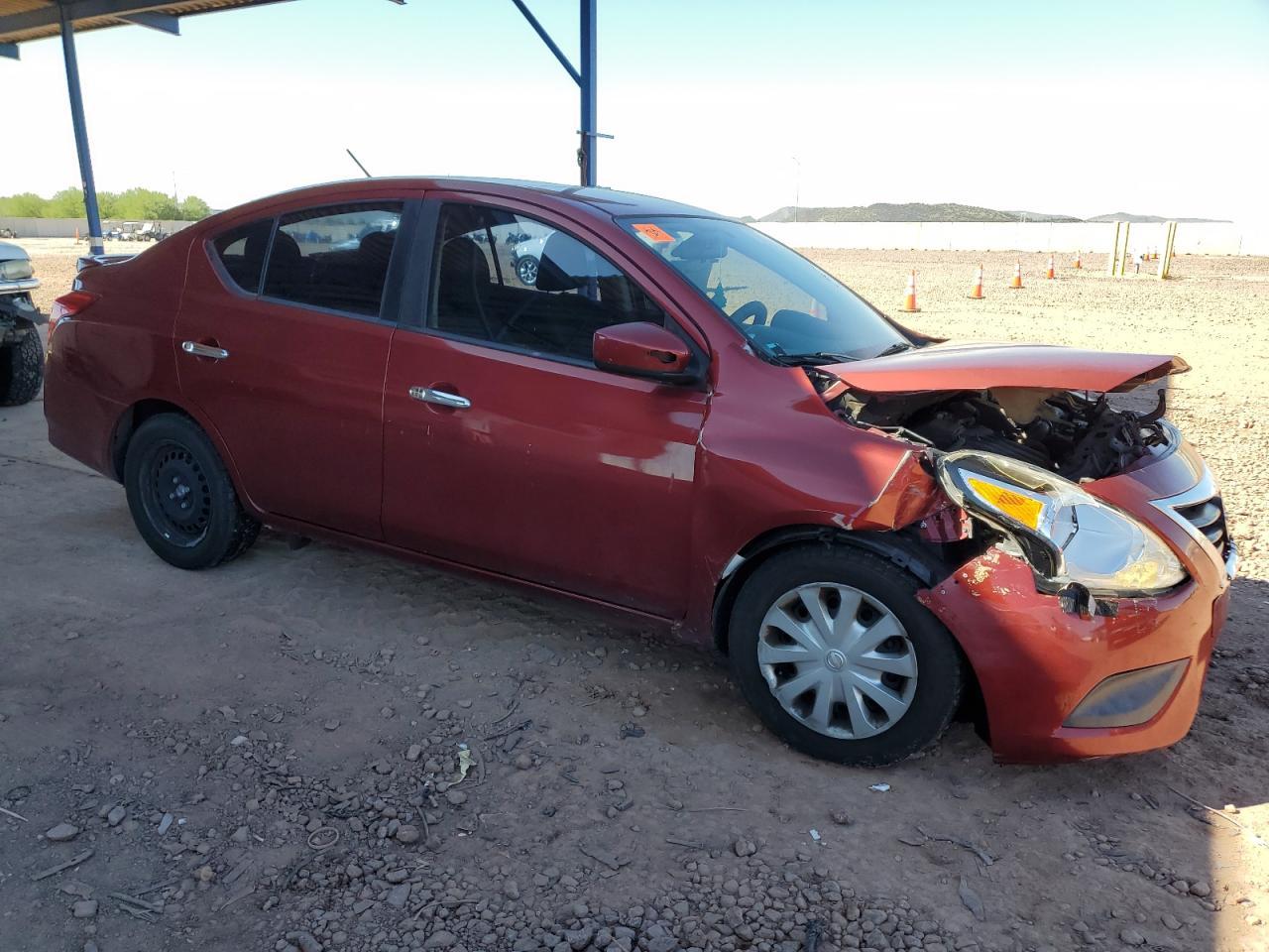 2016 NISSAN VERSA