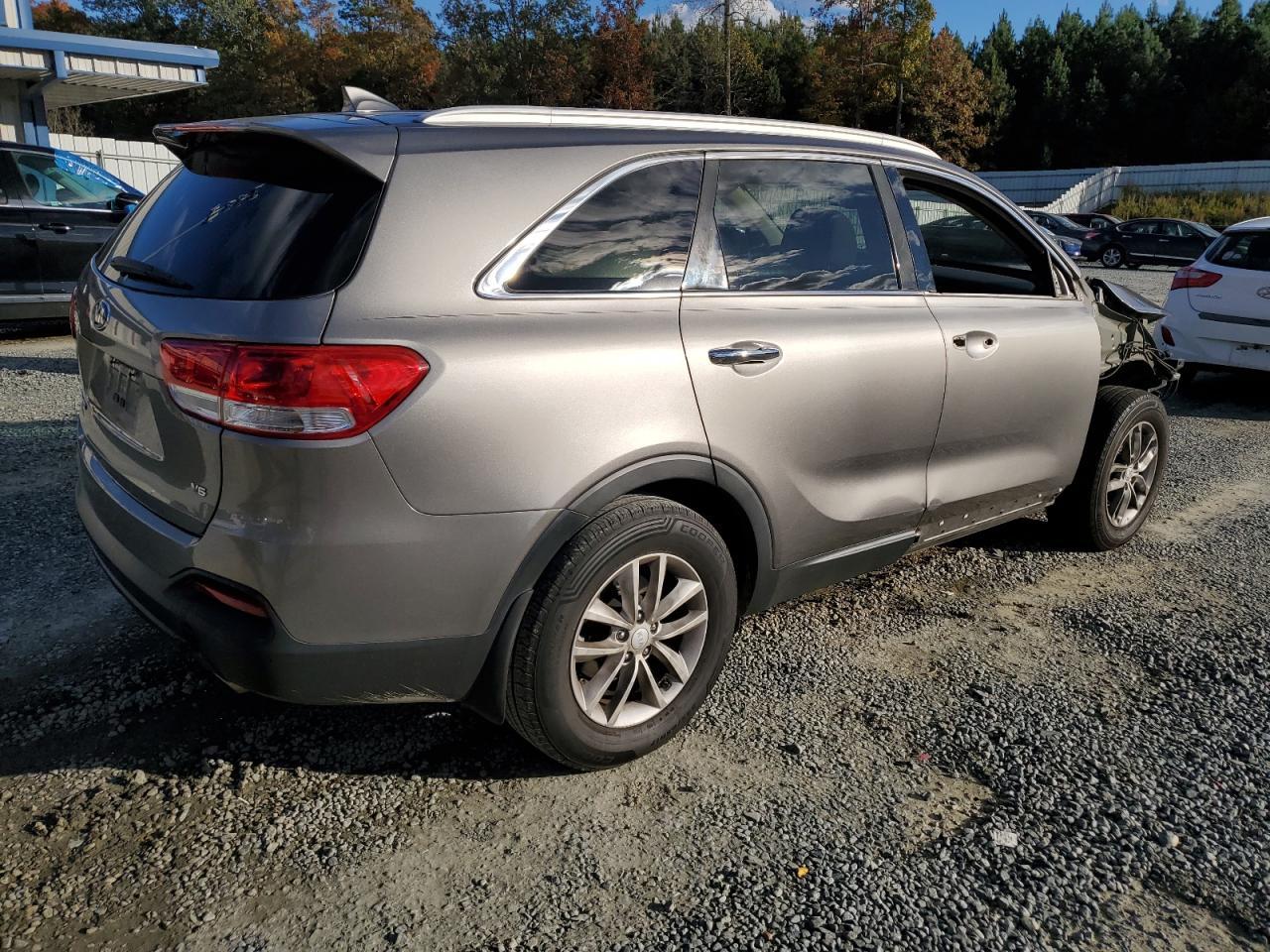 2017 KIA SORENTO